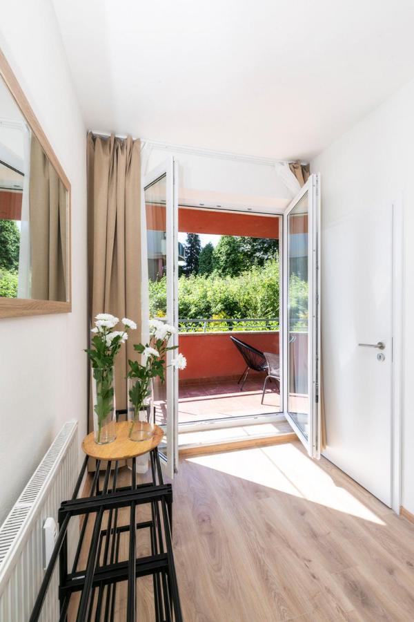 Alure Residences 2 & 24H Self Check-In, Parking In The Garage In The Apartment Building Included, New Building, Terrace, Green Location With A Forest Park With A Lake, Children'S Playground Banská Bystrica Extérieur photo