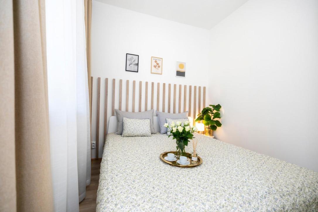 Alure Residences 2 & 24H Self Check-In, Parking In The Garage In The Apartment Building Included, New Building, Terrace, Green Location With A Forest Park With A Lake, Children'S Playground Banská Bystrica Extérieur photo